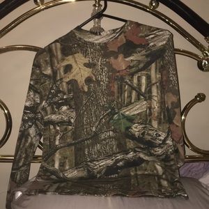 Camouflage hunting long sleeve shirt